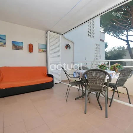 Politur J-18 Апартаменти *